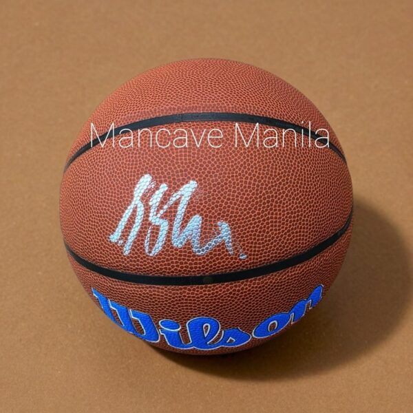 Shai Gilgeous-Alexander signed WILSON BASKETBALL