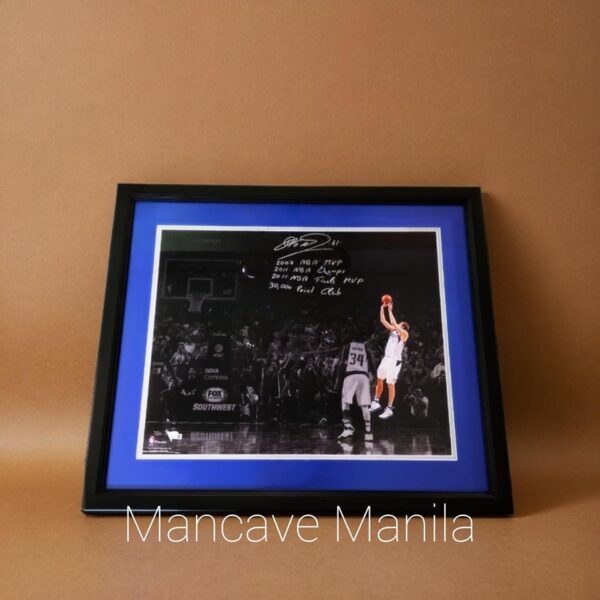 Ultra-Rare Dirk Nowitzki Signed & Inscribed 16x20 Photo Framed Fanatics Authenticated - Image 6