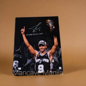 Tony Parker Autographed 16x20 Photo w/ "07 Finals MVP" Inscription
